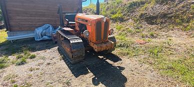 trattore cingolato fiat 411c con trincia