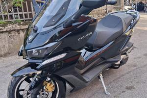 SCOOTER MAXI CYCLONE (benelli/keeway) RT3S 300cc