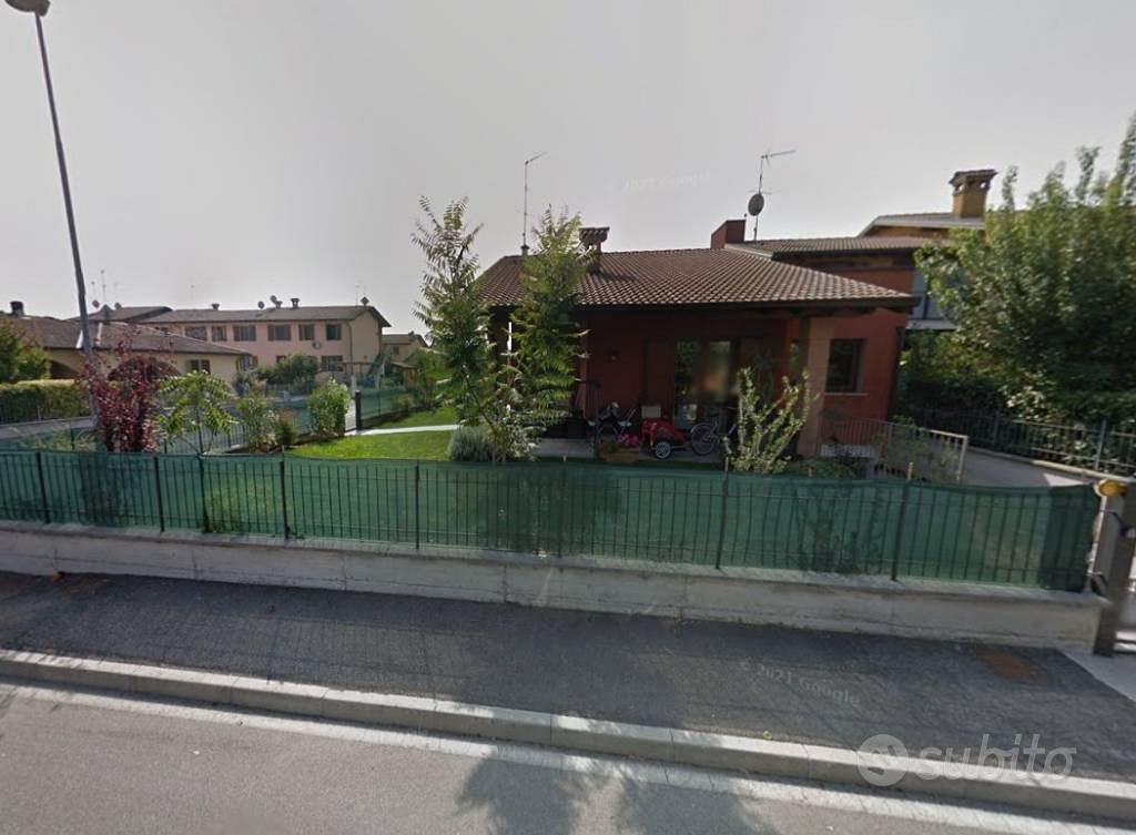 Immobile in asta di 268 m² con 3 locali e box auto
