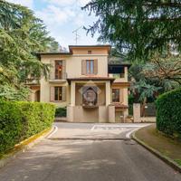 VILLA SINGOLA A BRESCIA