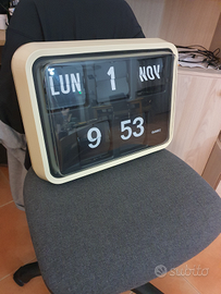 Orologio a cartellini