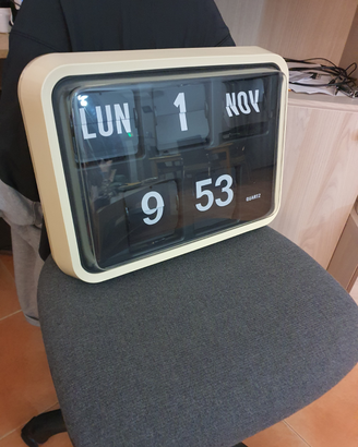 Orologio a cartellini