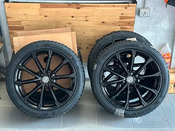Set Cerchi da 18” Mak