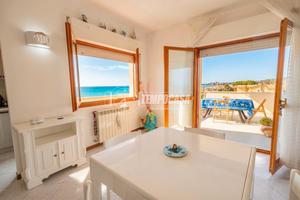Il Terrazzo sul Tirreno: Fronte Mare a Santa Marin