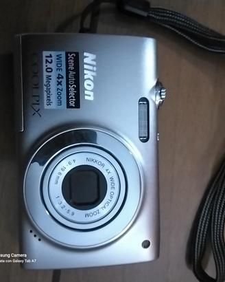   macchina fotorafica  Nikon digitale  S2500