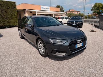 Audi A4 Avant 2.0 tdi 163 cv mhev Business S-troni