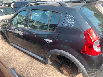 DACIA SANDERO STEPWAY 1.6B 2011 PER RICAMBI