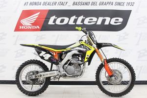 HONDA CRF 250 R RED MOTO