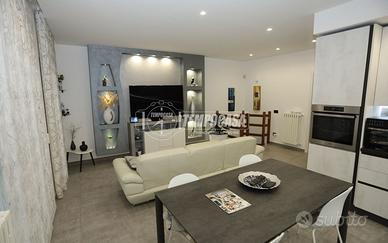 BITRITTO - DUPLEX RISTRUTTURATO CON GIARDINO E POS