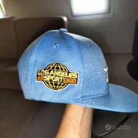 cappello azzurro
