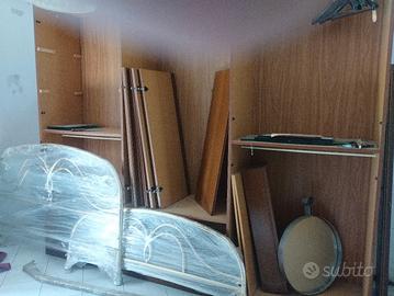 armadio a 4 ante completo più letto in ottone