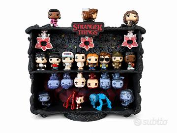 Espositore Stranger Things Kinder Joy