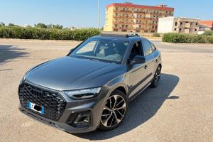 Audi Q5 sport back- quattro-Sline-tetto