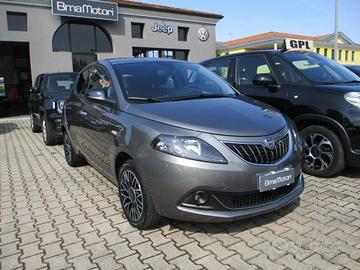Lancia Ypsilon 1.0 Hybrid Platino - Carplay/Camera