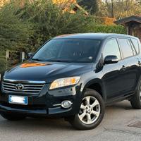 toyota rav 4 2.2 d4d  150cv 4x4 crossover 