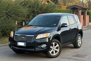 toyota rav 4 2.2 d4d  150cv 4x4 crossover 