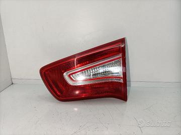 STOP POSTERIORE DESTRO INTEGRATO NEL PORTELLO KIA