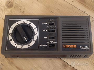 Accordatore Boss TU-120 vintage.