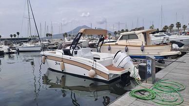 Saver 750 WA con motore Suzuki DF 250