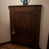 Mobile angolare primi 900