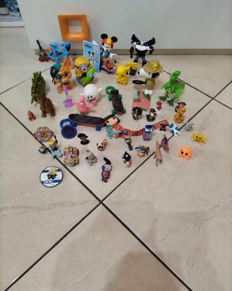 varie statuette e giochini per bimbi