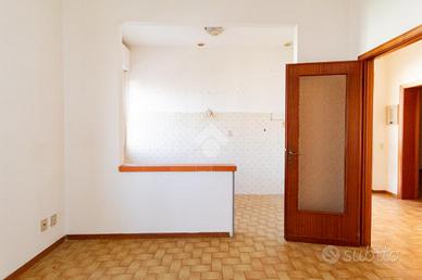 5 LOCALI A VECCHIANO