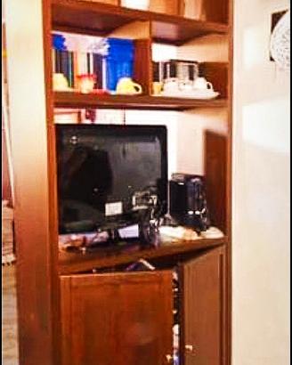 Libreria, porta TV 