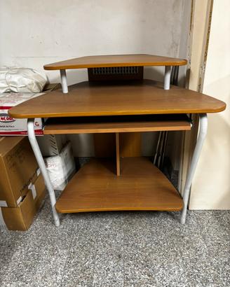Scrivania ad angolo con 3 rip. fissi+1 estraibile