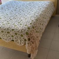 Copriletto di filo bianco