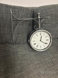 orologio da parete bifacciale in stile stazione