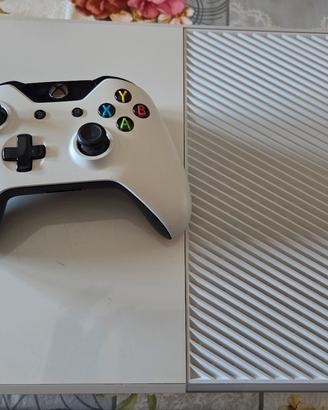  Xbox One,buone condizioni,pronta per giocare