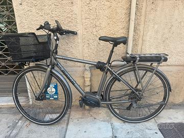 Bici elettrica Bianchi e-Spillo Luxury + accessori