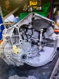 Cambio innesti frontali per citroen saxo