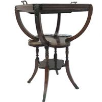 Tavolino Liberty con vassoio 1910