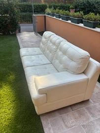DIVANO IN PELLE BIANCO
