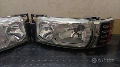 Fanali anteriori e posteriori Scania R Streemline