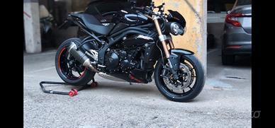 Triumph Speed Triple 1050