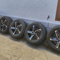 4 cerchi in lega e 4 termiche