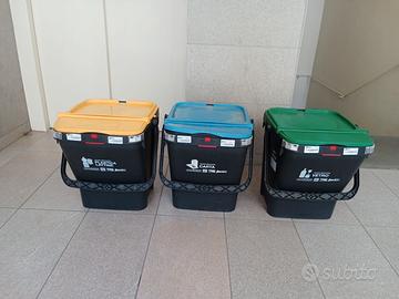 Bidoni per immondizia differenziata