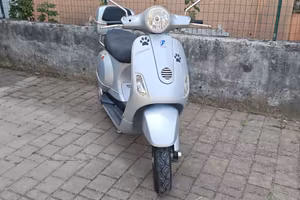 Vespa LX 150