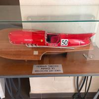 MODELLO MOTOSCAFO FERRARI ARNO