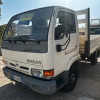 Nissan cabstar e75 unico proprietario