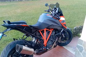 ktm1290 super duke gt 
