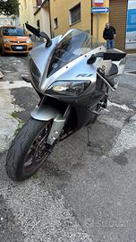 Yamaha R1