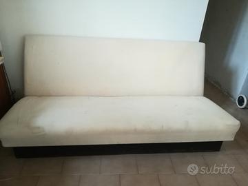 divano letto matrimoniale bianco 