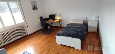 Ampia singola libera da marzo (solo ragazzi)