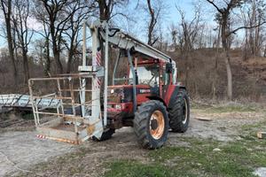 Piattaforma di lavoro su Fiat F115 - trattore