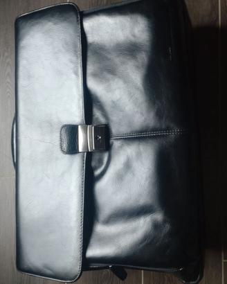 Borsa ventiquattrore Carpisa vera pelle