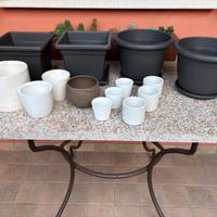 14 vasi di varie dimensioni