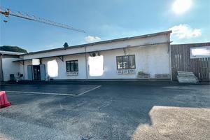 Locale commerciale e deposito